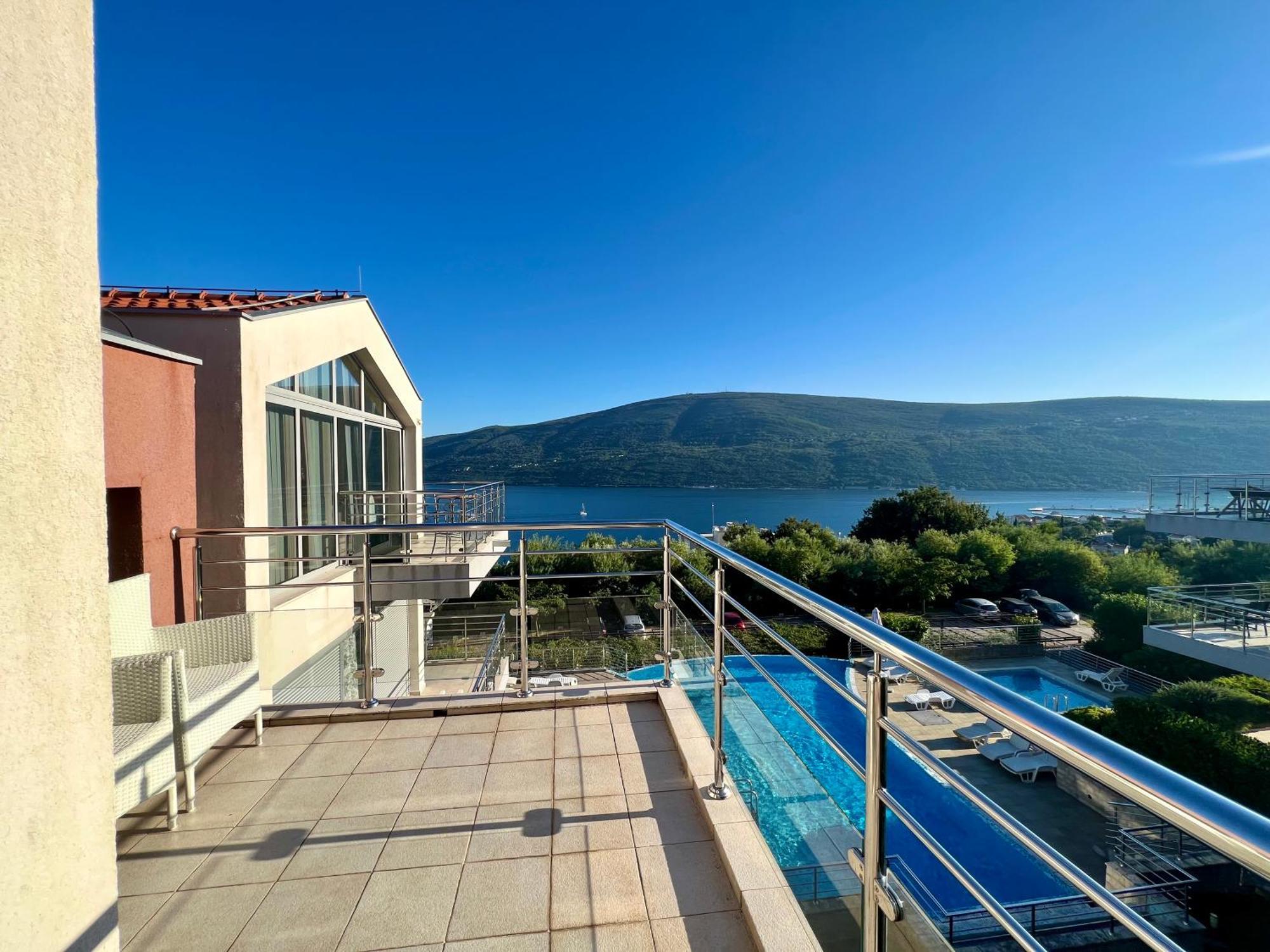 Acacia Hill B8 Apartment Ðenovići Bagian luar foto