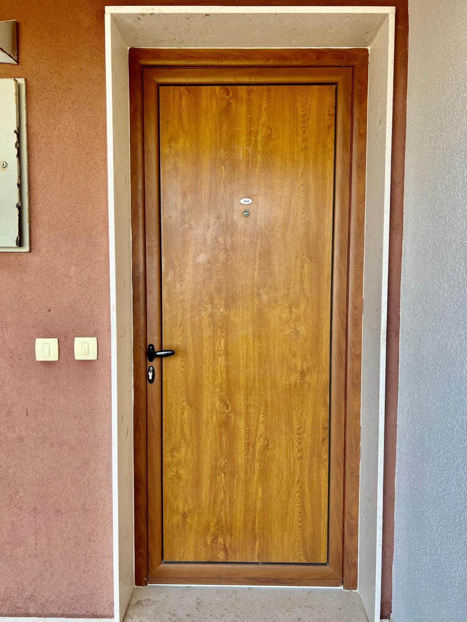 Acacia Hill B8 Apartment Ðenovići Bagian luar foto