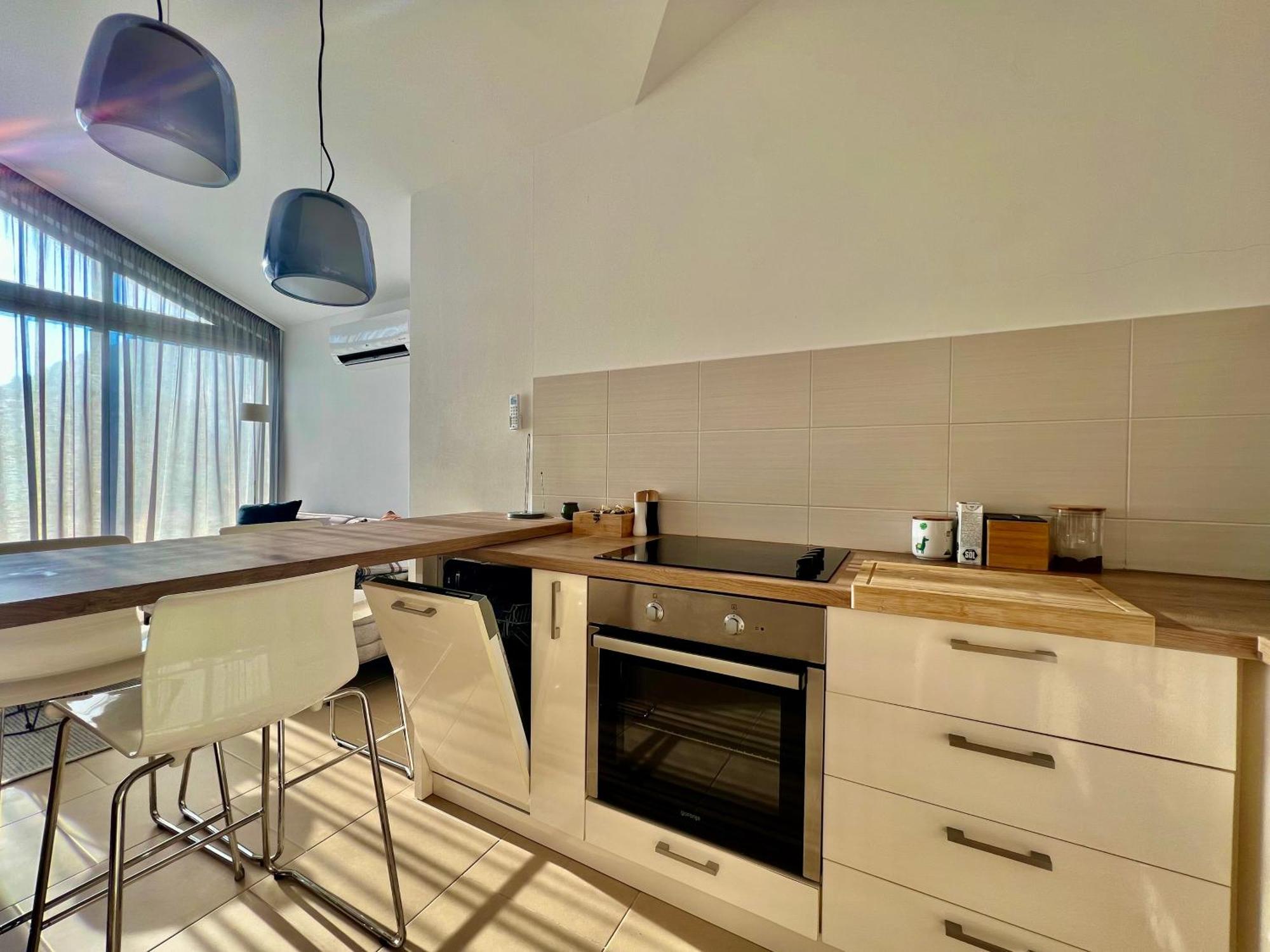 Acacia Hill B8 Apartment Ðenovići Bagian luar foto