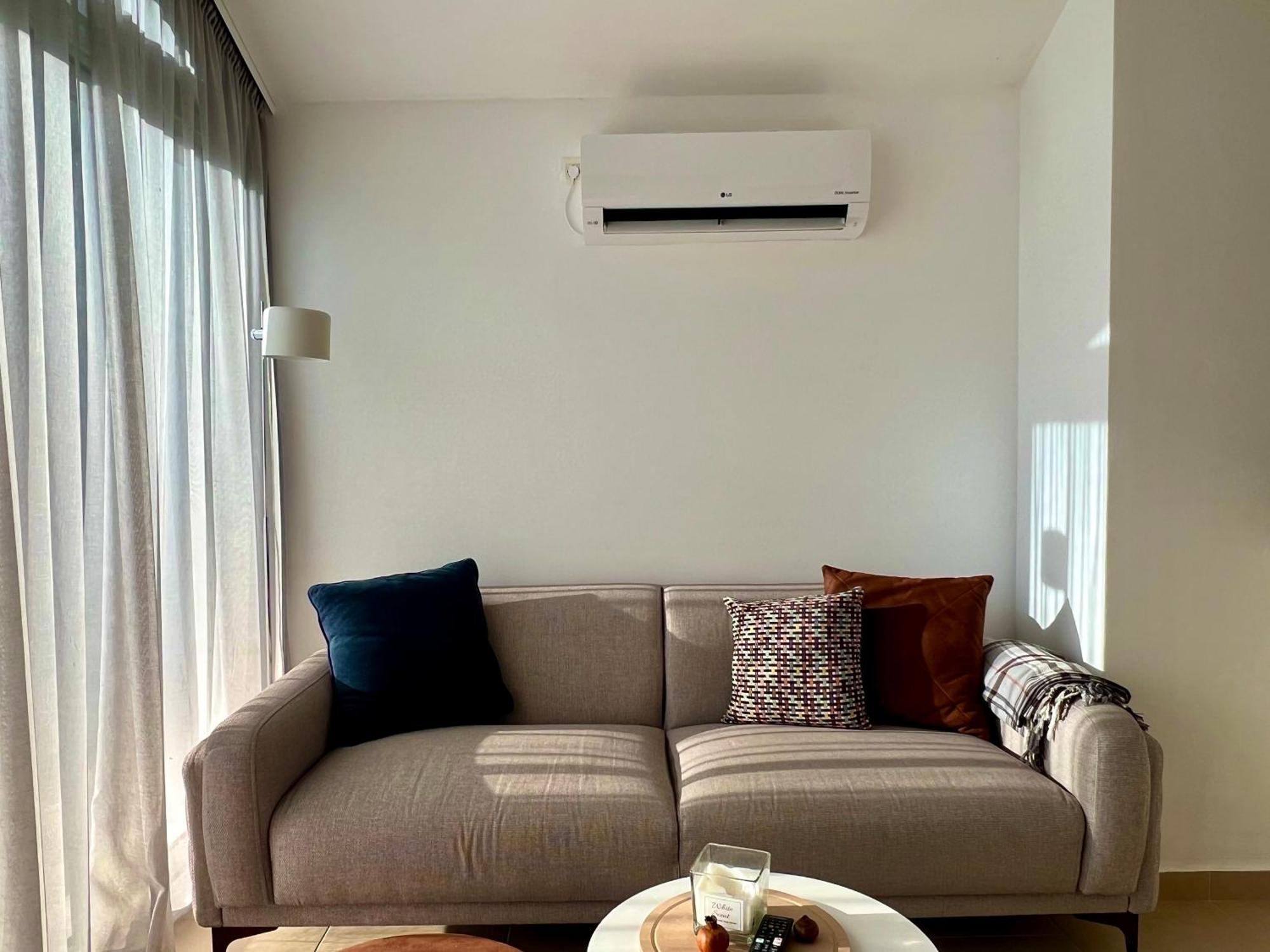 Acacia Hill B8 Apartment Ðenovići Bagian luar foto